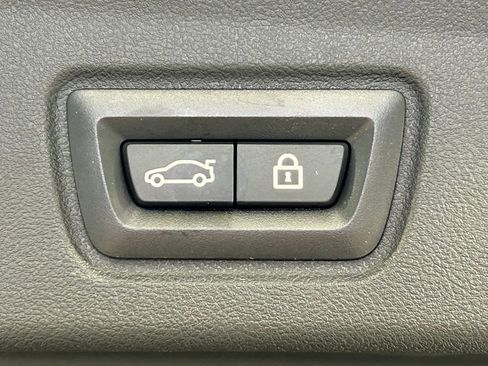 Used 2023 BMW i4 eDrive35 w/ Premium Package image 15