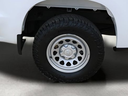 Used 2023 Chevrolet Silverado 1500 W/T w/ Z71 Off-Road Package AWD/4WD image 9