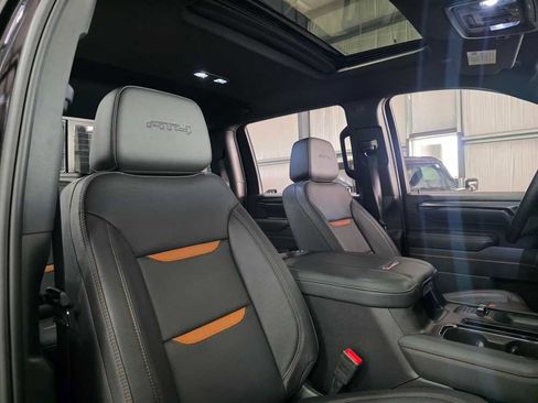Used 2025 GMC Sierra 2500 AT4 w/ AT4 Premium Plus Package image 29
