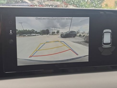 Used 2025 Hyundai Palisade SEL FWD image 12