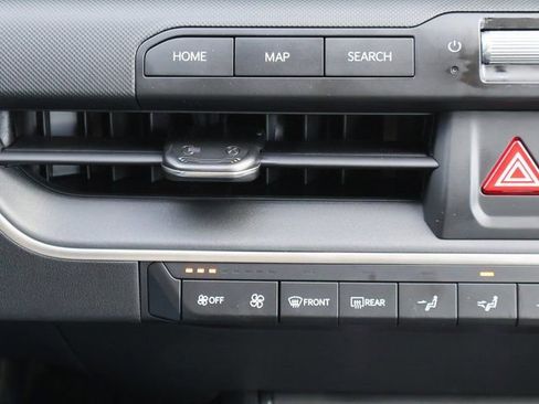 New 2025 Kia K4 LXS image 25