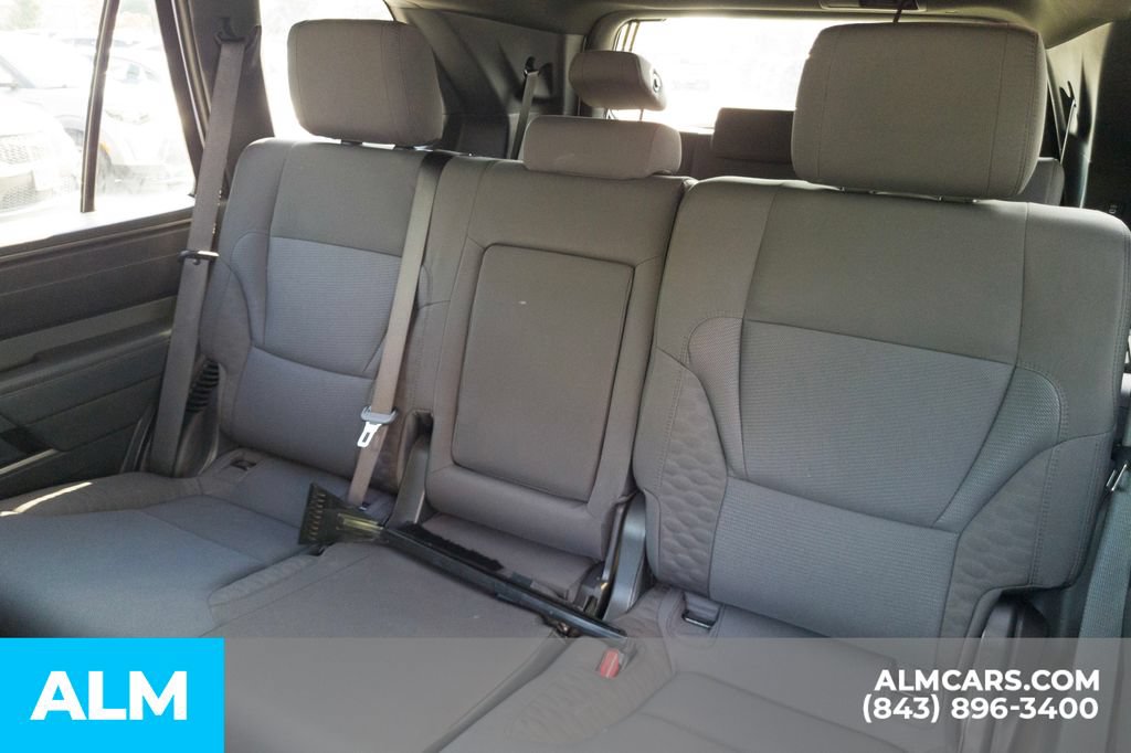 Used 2025 Toyota Sequoia SR5 AWD/4WD image 17