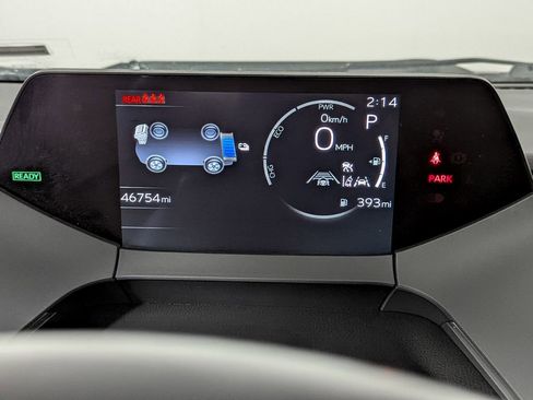 Used 2024 Toyota Prius LE image 34