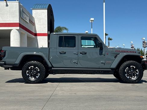 New 2026 Jeep Gladiator Rubicon AWD/4WD image 8
