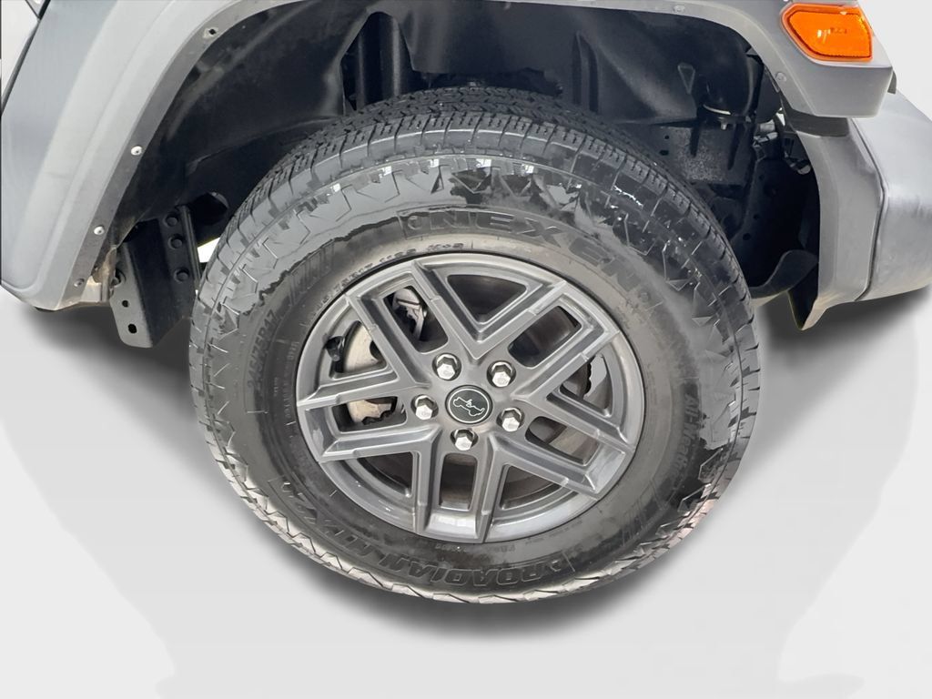 Used 2024 Jeep Wrangler Sport AWD/4WD image 10