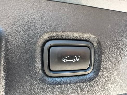 Used 2024 Hyundai Ioniq 5 SEL AWD/4WD image 9