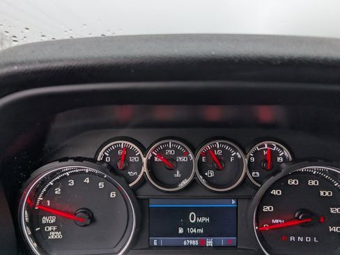 Used 2022 Chevrolet Silverado 1500 LT AWD/4WD image 16