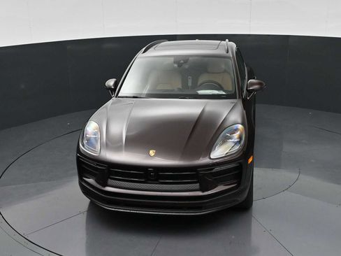 New 2026 Porsche Macan AWD/4WD image 37