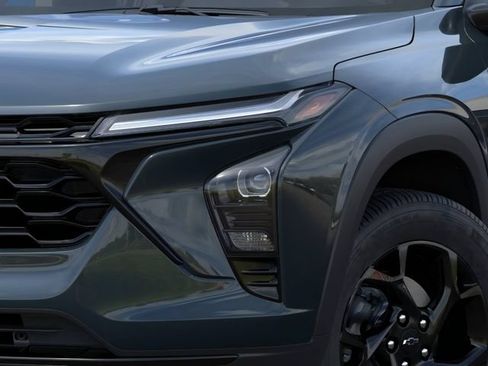 New 2026 Chevrolet Trax LT w/ Driver Confidence Package FWD image 10