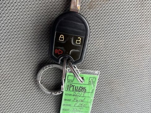 Used 2013 Ford F150 XLT w/ XLT Chrome Pkg image 12