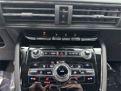 Used 2020 Lincoln Corsair AWD w/ Equipment Group 101A image 23