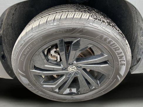 Used 2023 Volkswagen Atlas SE AWD/4WD image 36