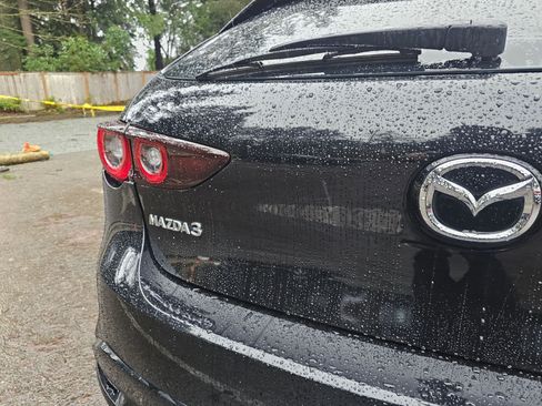 Used 2023 MAZDA MAZDA3 s image 13