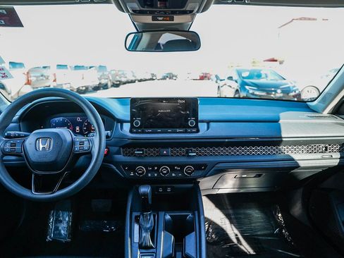 Used 2023 Honda Accord EX image 13