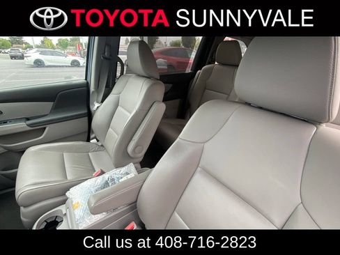 Used 2012 Honda Odyssey EX-L image 6