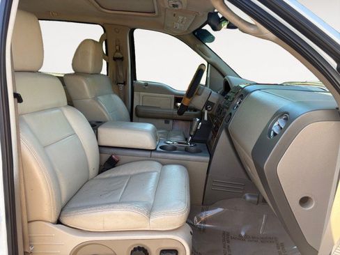 Used 2004 Ford F150 4x4 SuperCrew image 2