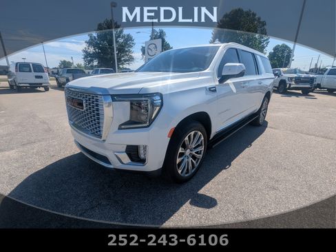 Used 2021 GMC Yukon XL Denali w/ Denali Premium Package AWD/4WD image 1