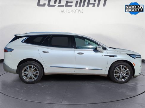Used 2023 Buick Enclave Premium w/ Experience Buick Package image 6