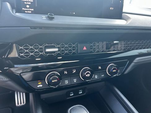 Used 2024 Honda Accord Sport image 43