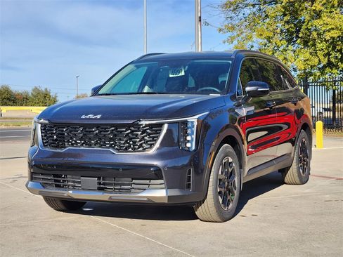 New 2026 Kia Sorento S image 2