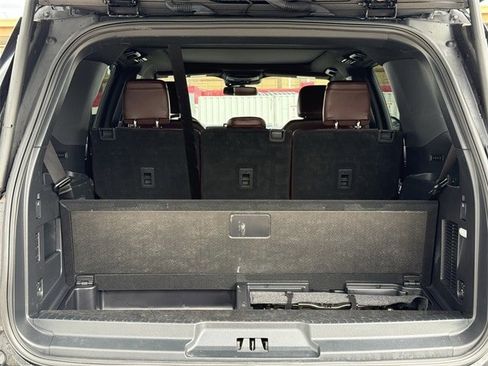 Used 2024 Ford Expedition Limited image 36