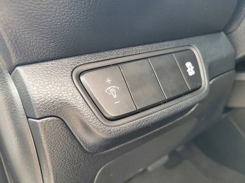 Used 2024 Kia Forte LXS image 17