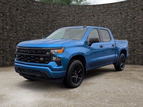 Used 2022 Chevrolet Silverado 1500 Custom AWD/4WD image 6