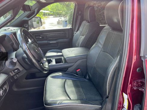 Used 2022 RAM 3500 Limited AWD/4WD image 3