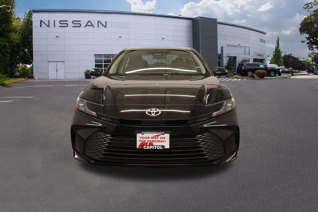 Used 2025 Toyota Camry LE FWD image 6