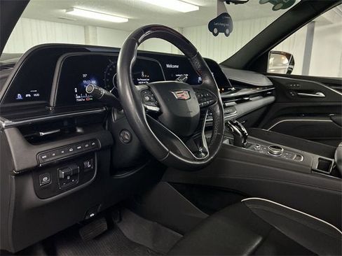 Certified 2023 Cadillac Escalade ESV Sport w/ LPO, ONYX Package image 10