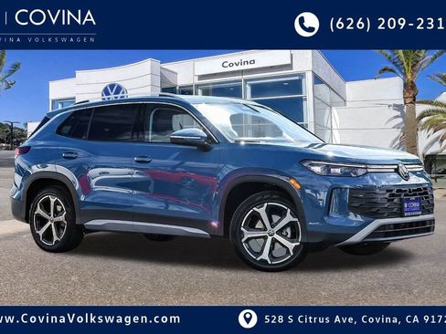 New 2026 Volkswagen Tiguan SE image 1