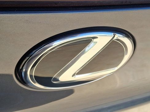 Used 2025 Lexus UX 300h AWD w/ Cold Area Package image 31
