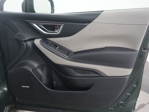 Used 2024 Subaru Forester Limited image 12