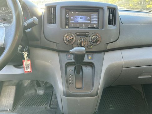 Used 2017 Nissan NV200 S image 11