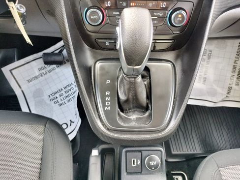 Used 2020 Ford Transit Connect XL image 32