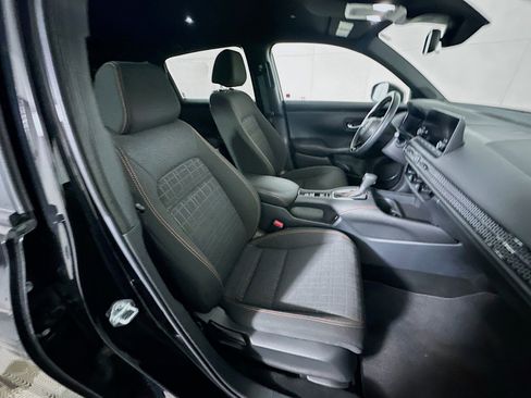 Used 2025 Honda HR-V Sport image 29