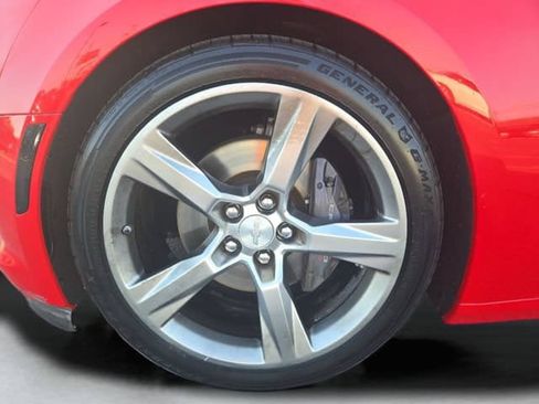 Used 2017 Chevrolet Camaro SS RWD image 35