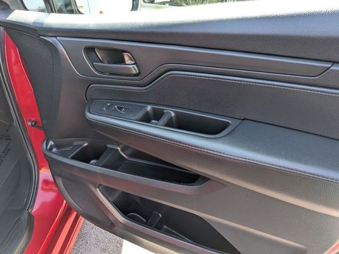 Used 2025 Honda Odyssey Sport-L image 32