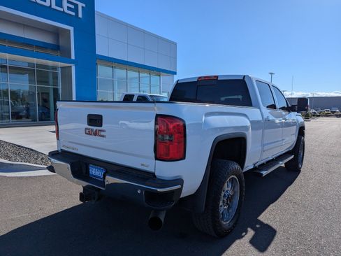 Used 2016 GMC Sierra 2500 SLT w/ Duramax Plus Package AWD/4WD image 34