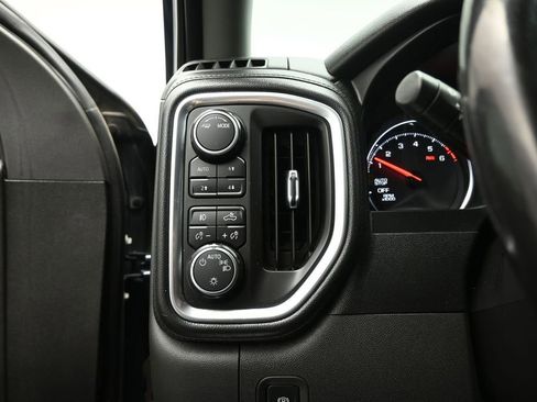 Used 2020 Chevrolet Silverado 1500 LT Trail Boss AWD/4WD image 11