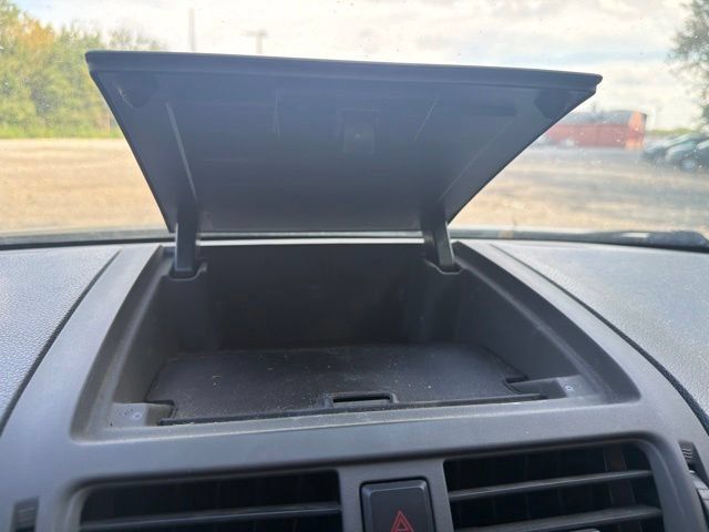 Used 2010 Ford Fusion S FWD image 24