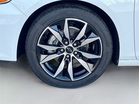 Used 2024 Chevrolet Malibu RS image 30