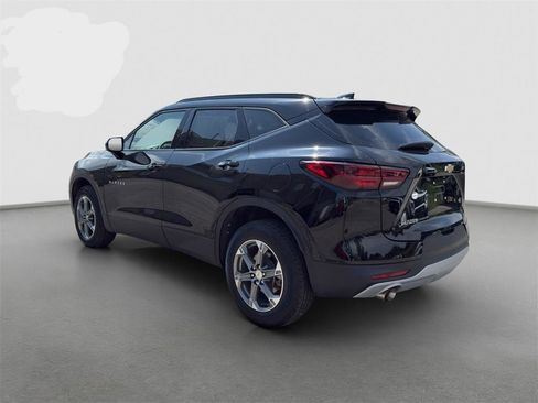 Used 2023 Chevrolet Blazer LT w/ Convenience Package image 2