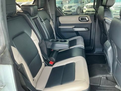 Used 2023 Ford Bronco Wildtrak AWD/4WD image 19