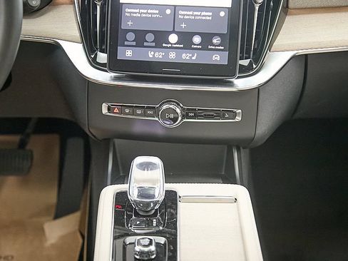 New 2026 Volvo XC90 B6 Plus w/ Protection Package AWD/4WD image 26