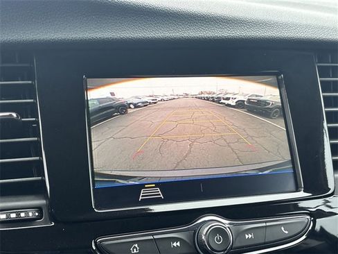 Certified 2022 Buick Encore Preferred w/ Safety Package image 14