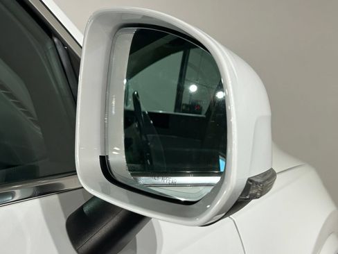 Used 2020 Volvo XC90 T5 Momentum w/ Protection Package Premier AWD/4WD image 13
