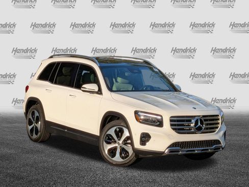 New 2026 Mercedes-Benz GLB 250 image 2