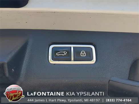 Used 2023 Kia Sorento EX image 32