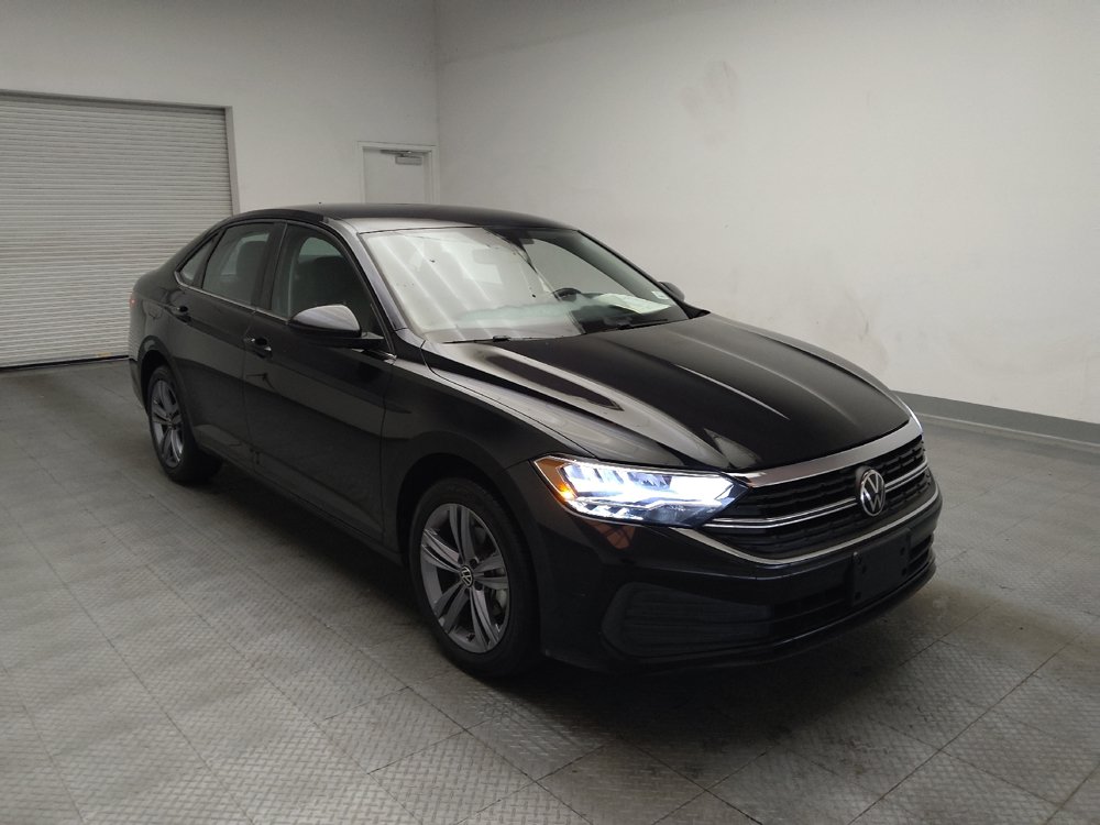 Used 2023 Volkswagen Jetta SE FWD image 13